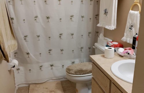 Port Charlotte Casa | Lovely quiet home for rent. Fully furnished you don’t even need your toothbrush.