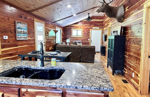 Smithville Casa | Hideaway Holler Cabin