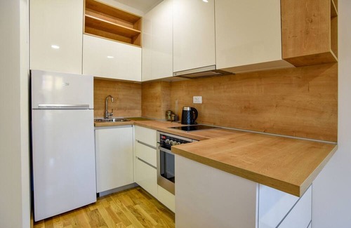 Becici Apartamento | Sea View Flat w Balcony 5 min to Beach in Budva