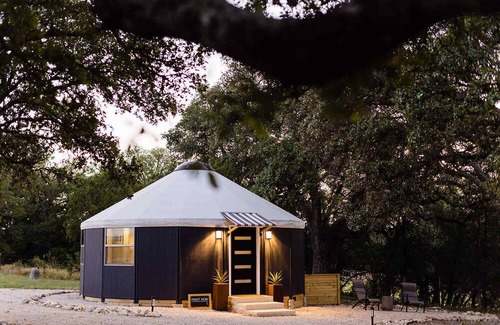 Fredericksburg Casa | Luxury Stay by Wineries | Stargazing & Nature