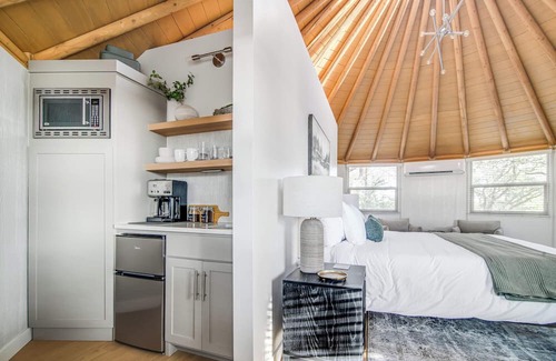 Fredericksburg Casa | Luxury Stay Next to Wineries | Stargazing & Nature