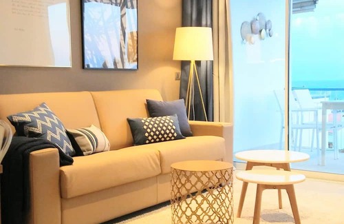 Sitges Apartamento | Sitges Spaces Sea View Paradise- 2 Beds / 2 Baths / Terrace- Up to 6 People