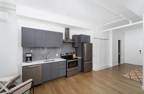 International District Apartamento | BAKAN - Gem in the city : MODERN 2BD in Old/DT