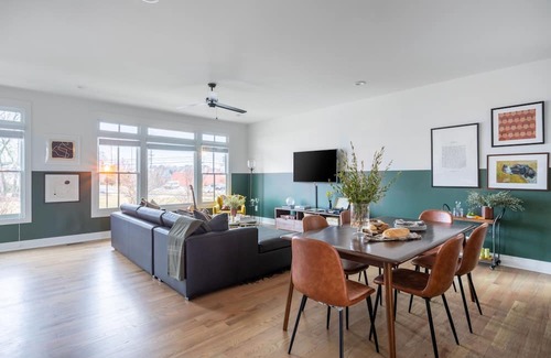 Buena Vista Casa | Tammy by AvantStay | Chic 4BR Condo in Heart of Nashville