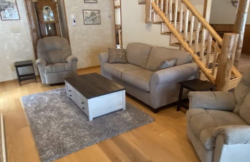 Rhinelander Casa | Beautiful Lakefront House With Three Bedrooms, Two Baths, Pier / Hoist