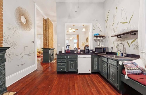 Faubourg Lafayette Casa | Relaxing Bohemian House w Heated Pool 5br|4ba