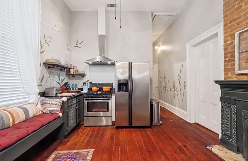 Faubourg Lafayette Casa | Relaxing Bohemian House w Heated Pool 5br|4ba