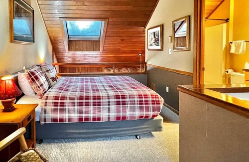 Lutsen Casa | Ski-In, Ski-Out Townhome with Lofted Owner's Suite
