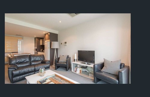 Glenelg Condominio | Glenelg getaway - Liberty Luxury