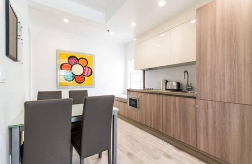 South Pointe Condominio | 3rd/Ocean Walk Out to Pool/ Beach