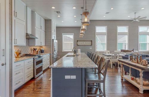 Port Aransas Casa | KD671 Luxurious Home with Private Heated Pool and Oasis, Partial Gulf Views and Golf Cart Included!