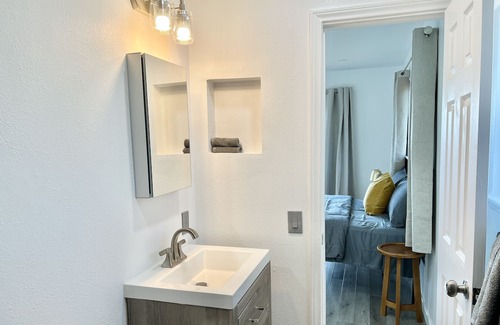 Thousand Oaks Condominio | Mountain View Home 4B3B Unit Private Entrance