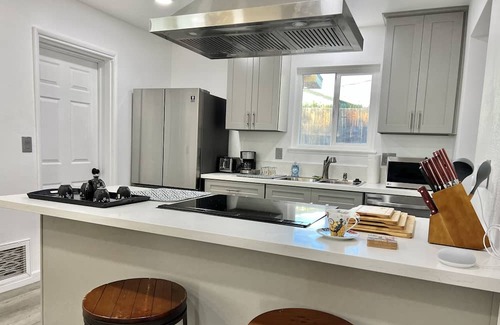 Thousand Oaks Condominio | Mountain View Home 4B3B Unit Private Entrance