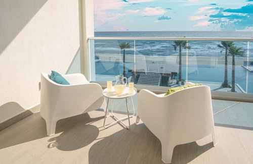 Puerto Peñasco Condominio | Splash in The New Lazy River and Sleep In Luxury Encantame Towers Velero C-302