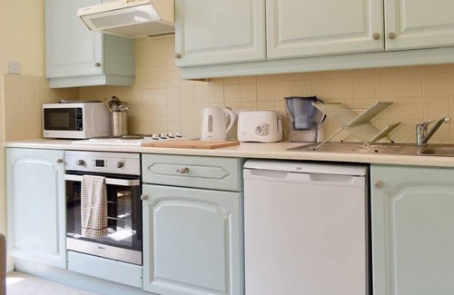 Verwood Casa | Cosy annexe, 4 person, nearby to beach and forests