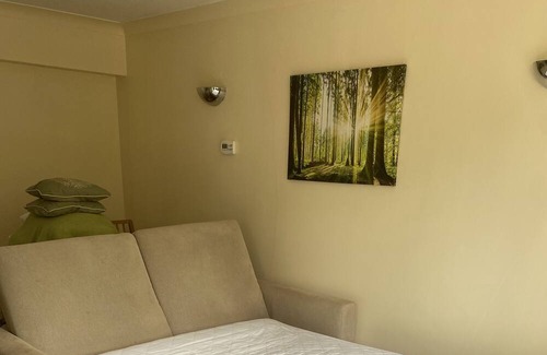 Verwood Casa | Cosy annexe, 4 person, nearby to beach and forests