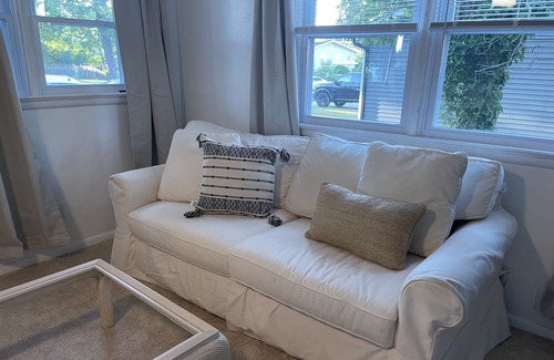 Somers Point Casa | Bright & Airy Boho Romantic Lil Summer Home near Ocean City
