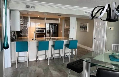 Seabreeze Park Condominio | Beautiful Ocean Front Condo !!! 😍🏝