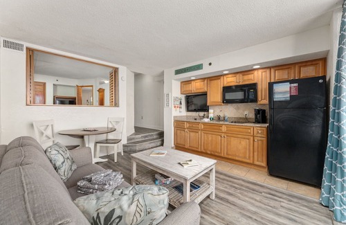 Windy Hill Condominio | Oceanfront @ Beach Cove-Pools, Hot Tub, Elevatrors
