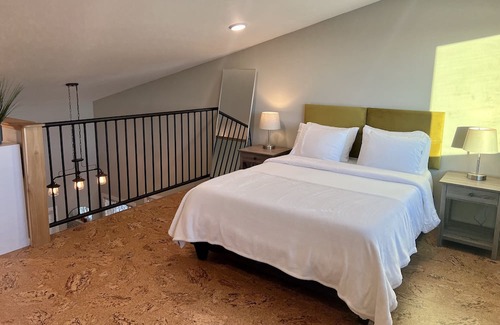 Fairbanks Casa | Newer, modern townhome on the river. Prime location, close to everything!