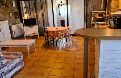 Theix-Noyalo Casa | Homerez - Property 9 km away from the beach for 2 ppl. with shared pool at Theix