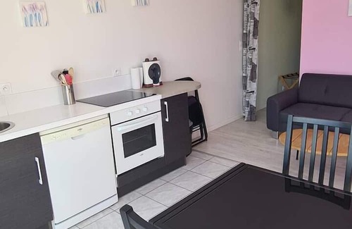 Theix-Noyalo Casa | Homerez - Property 9 km away from the beach for 2 ppl. with shared pool at Theix