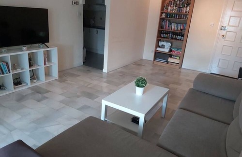 Gibraltar Apartamento | NEW - OceanVillage Apartment -Privet pool and Rock of Gibraltar views