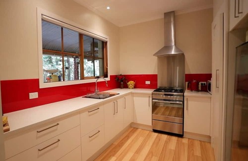 Mount Dandenong Casa | Weddings. Events. Art & Healing Retreats. 7 Acre Rain Forest Paradise.