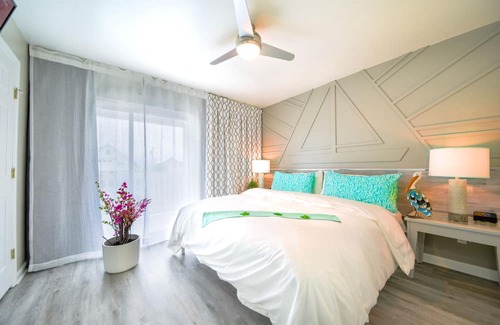 Mexico Beach Casa | A+ location! Steps to beach. Claim your FREE bike rental. Message me for details