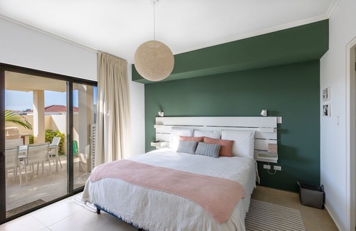 Gold Coast Condominio | Create your own unforgettable happy memories in our Happy island paradise.