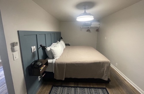 Salida Casa | Downtown Salida King Efficiency