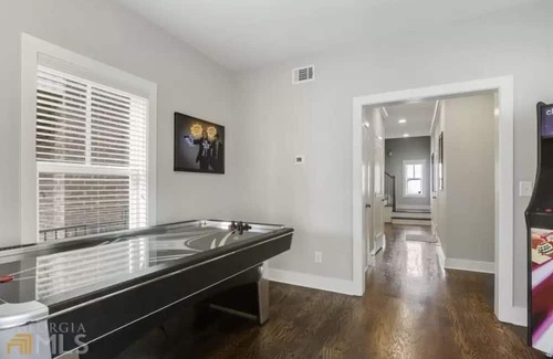 Westside Casa | Beautifully spacious 4 bed/ 4 bath house with game room in the heart of Atlanta!