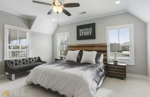 Westside Casa | Beautifully spacious 4 bed/ 4 bath house with game room in the heart of Atlanta!