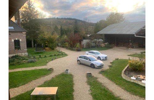 Villemoiron-en-Othe Apartamento | Le domaine du Lavoir / Moumoune sleeps 4. Jacuzzi access from April to October