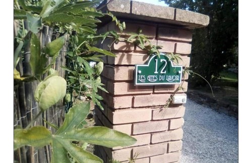 Villemoiron-en-Othe Casa | Le domaine du Lavoir - Studio MINOUCHE sleeps 4. jacuzzi from April to October