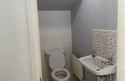 Alvaston Casa | Apartment in Derby by Leecroft Cosy Stays