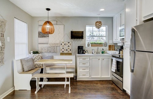 Houston Heights Casa | The Modern Farmhouse Escape in Historic Houston Heights