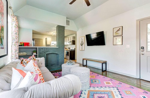 Central Oklahoma City Casa | Snuggle Inn - satisfy your wanderlust in Central NW OKC
