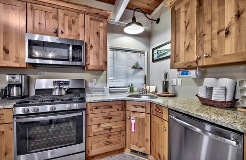 Pioneer Trail Casa | Kulow Comfy Cabin 3BR, 2BA
