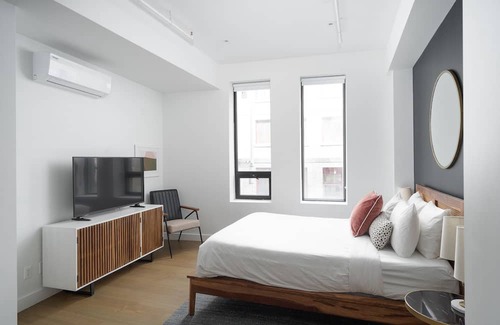Quartier des Spectacles Casa | BAKAN - Gem in the city : MODERN loft in Old Mtl/DT