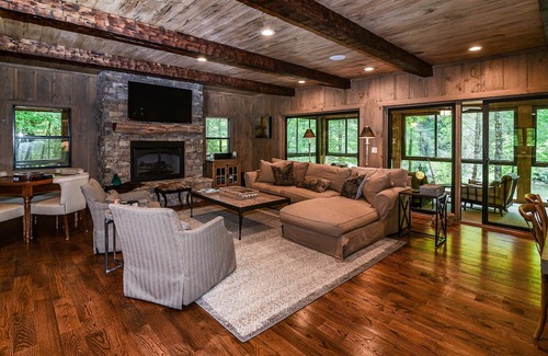 Blue Ridge Casa | Fly Fish, Tube & Relax on The Toccoa River-Aska Adventure- 10 Mins from Dwntn BR
