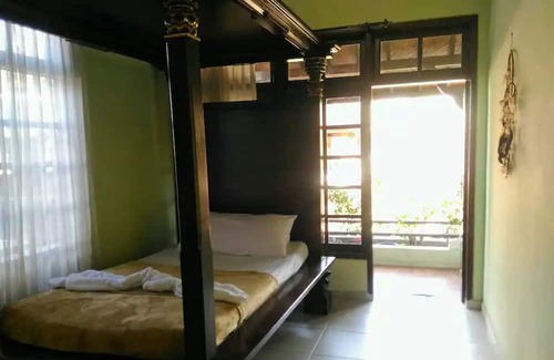 Mumbul Casa | Widi House Nusa Dua -- sleeps six, near bay and beaches