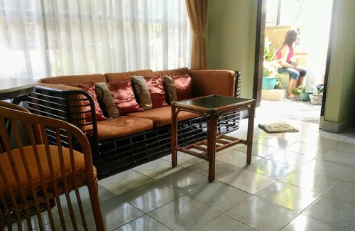 Mumbul Casa | Widi House Nusa Dua -- sleeps six, near bay and beaches