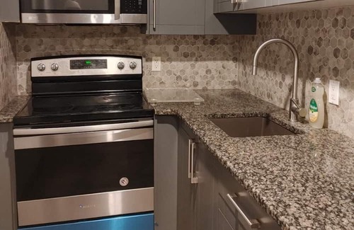 Evanston Casa | Adorable quite great 2-bedroom space