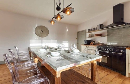 Tynemouth Casa | Host & Stay | Peacock House