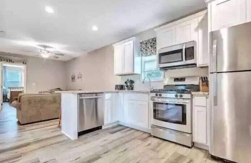 Seaside Heights Casa | Salt Life At Seaside- 8Bed 3bath, GameRoom&RooftopDeck!Beachchair/badges/cart i
