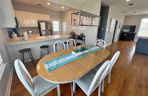 Morgantown Casa | Morgantown Private Home w/ Pool & Easy Beach Access