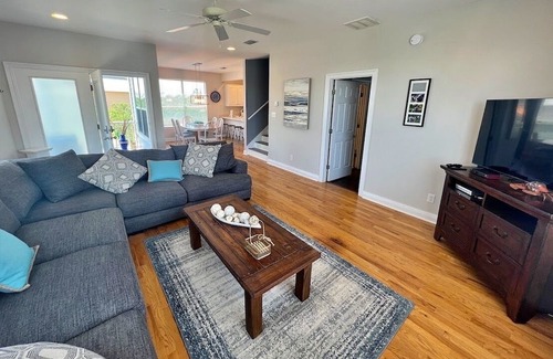 Morgantown Casa | Morgantown Private Home w/ Pool & Easy Beach Access