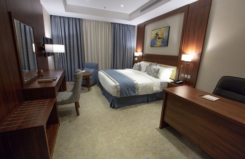 Hera Street Hotel | Seasons Park Hotel