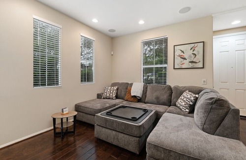 Quail Hill Condominio | Hermoso Resort-Like 3 dormitorios / 3 baños Irvine Quail Hill Condo!